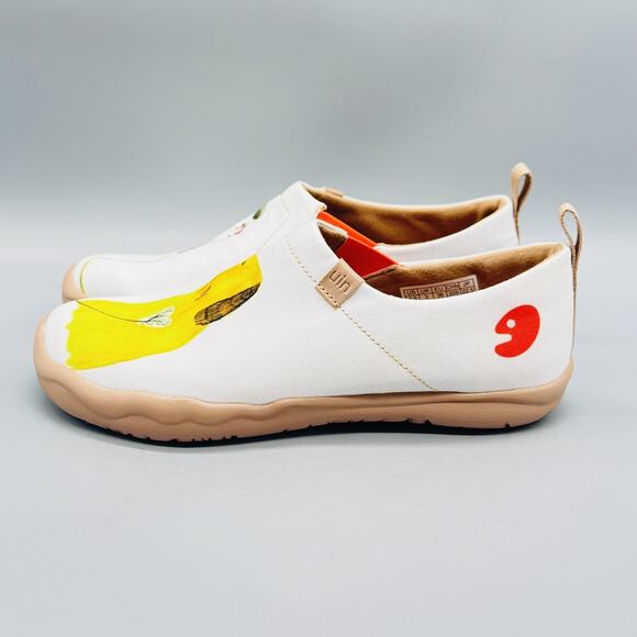 UIN Shoes Womens 5.5 White Canvas Toledo Dog Girl Art Walking Travel Slip On - Picture 5 of 13